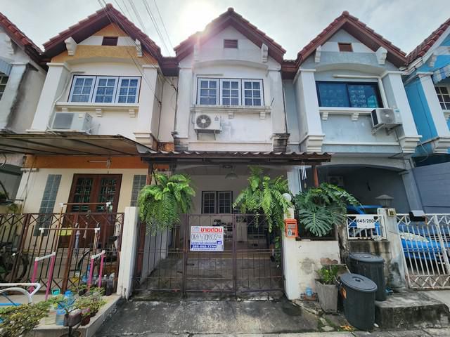 ขายบ้านทาวน์โฮม หมู่บ้านพิบูลย์