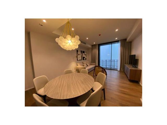 MUNIQ Langsuan 2 Bedroom