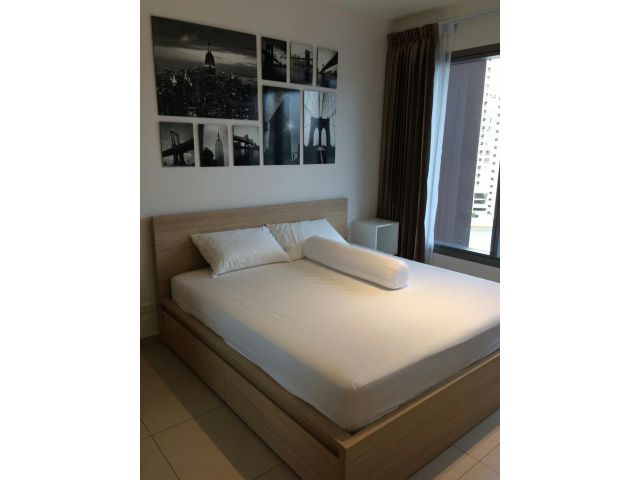 ขายคอนโด The Lofts Ekkamai  เฟอร์ครบ พร้อมเข้าอยู่ (S12-0510)