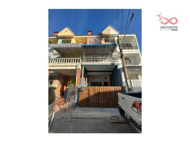 ให้เช่าทาวน์โฮม 3 ชั้น  เกตุนุติ เชอมิเน่ ซอยลาดพร้าว87