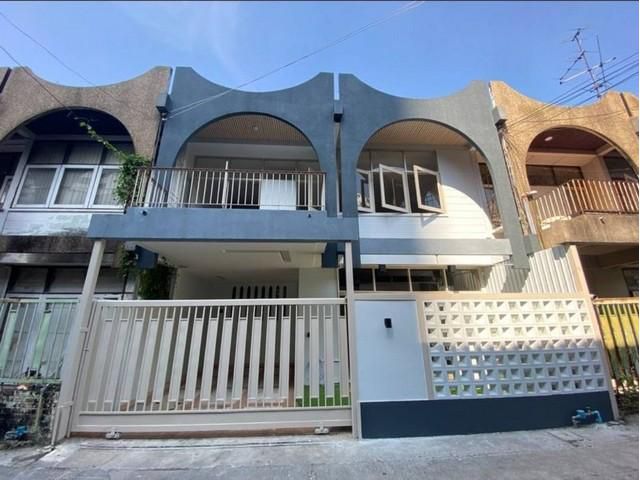 ให้เช่าทาวน์เฮ้าส์ 2ชั้น สุขุมวิท เอกมัย ทองหล่อ