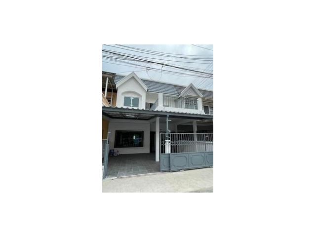 ให้เช่าทาวน์เฮ้าส์ 2 ชั้น 45 ตร.วา เหมาะทำ HomeOffice เดินทางสะดวก ย่านลาดพร้าว ใกล้ MRT ลาดพร้าว Union Mall (ADN652)