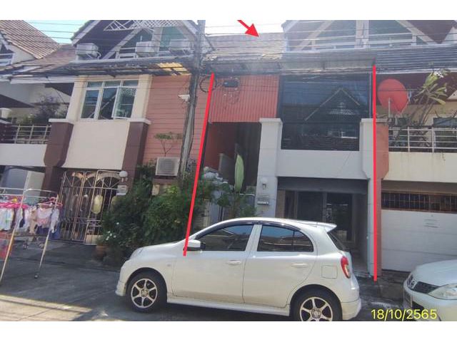 ขายทาวน์เฮ้าส์ 3 ชั้น หมู่บ้าน เมอริทเพลส