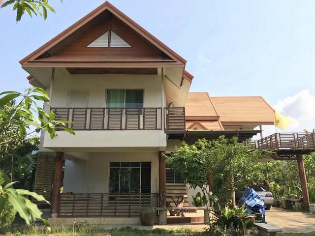 ขายบ้านเดี่ยว  พร้อมที่ดิน1 ไร่ 1 งาน 85 ตรว.