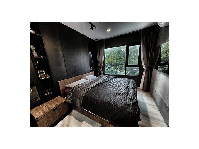 ขายคอนโด Life One Wireless ห้อง 35 ตรม. built-in ทั้งห้องแนว Industrial loft กรุผนัง + wallpaper ทั้งห้อง