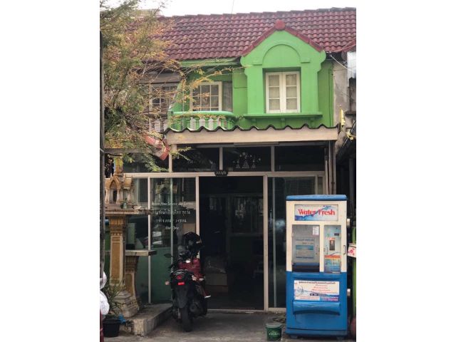 ขายบ้านทาวน์เฮ้าส์ ลาดพร้าว 122 มหาดไทย (ตรงข้าม ซันอพาร์ทเม้น) 23.2 ตารางวา 2 นอน 2 ห้องน้ำ 1 ห้องนั่งเล่น