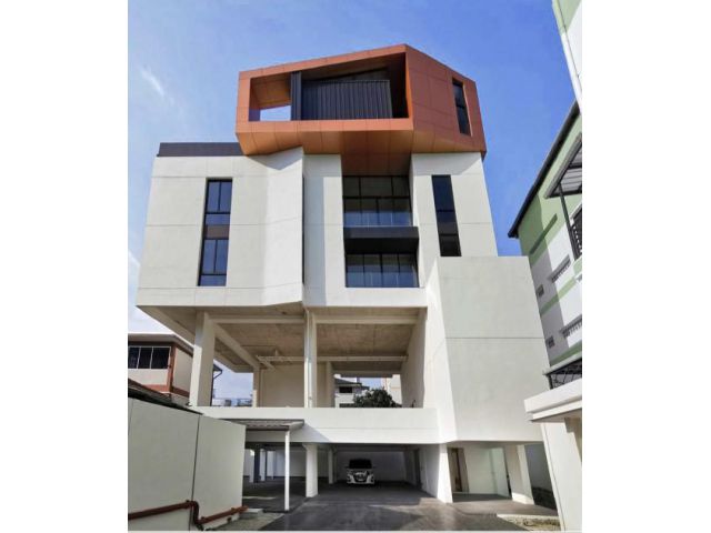 ขายที่ดินพร้อมอาคาร สูง 6 ชั้น ถนนเจริญกรุง ซอย 69 เขตสาทร กรุงเทพ