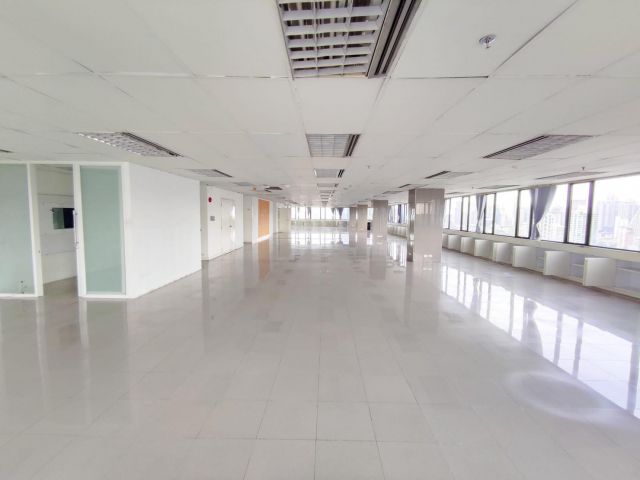 ให้เช่าพื้นที่สำนักงาน อาคาร Ocean Tower