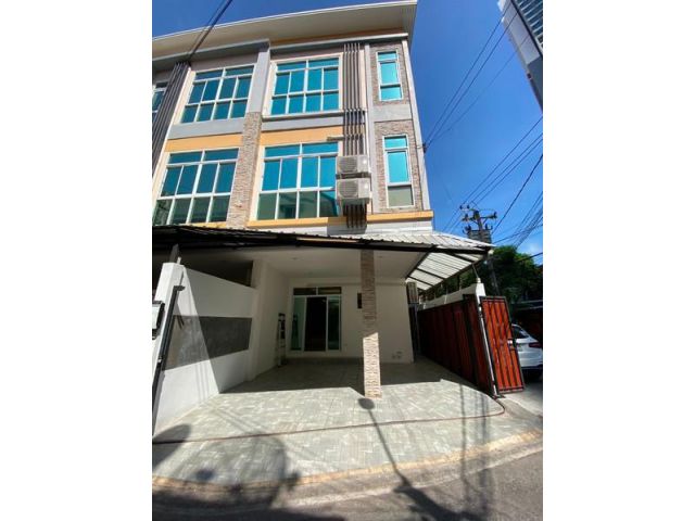 ให้เช่า บ้านใกล้โรงเรียนนานาชาติสิงคโปร์ SISB