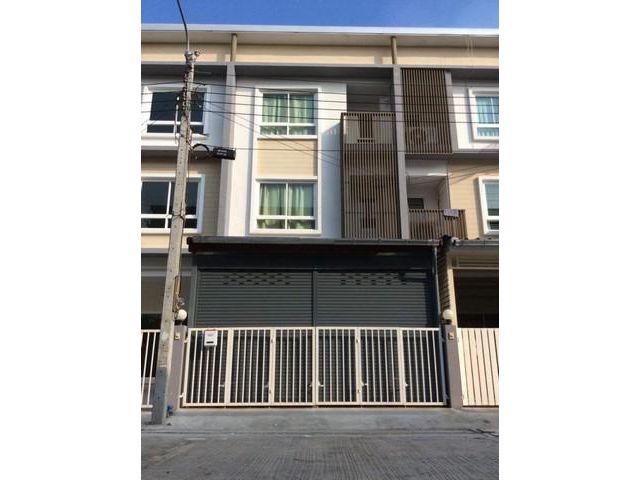 ให้เช่าทาวน์โฮม 3ชั้น TheRich Biz Home สุขุทวิท105