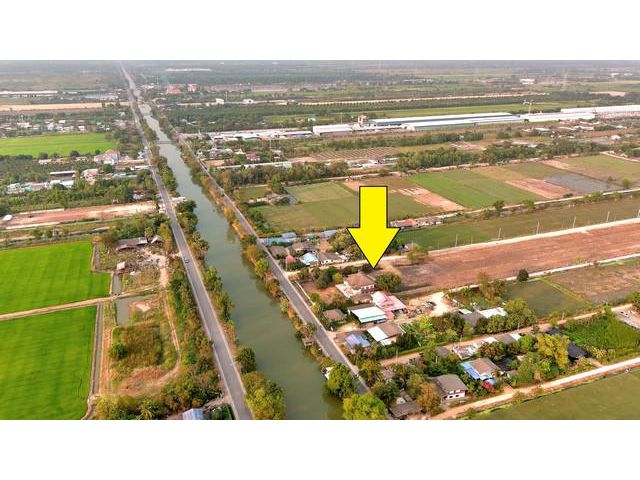 ขายที่ดินติดถนนคลอง 12 หนองเสือ พร้อมบ้าน ติดถนน3ด้าน