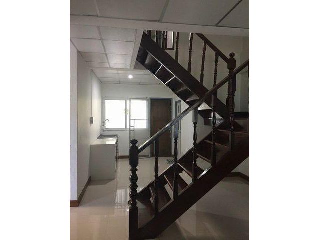 PO1424 ให้เช่าบ้านแฝด 2 ชั้น หมู่บ้านเสรี 5