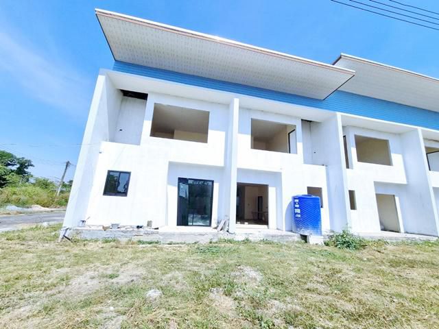 ระยอง ตลาด100เสา ขายยกหมู่บ้านจัดสรร 7+6 หลัง