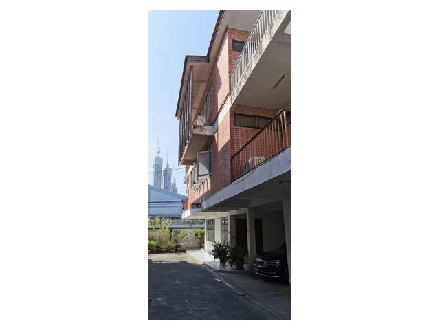 ให้เช่าอาคาร 3 ชั้น 300 ตร.ม. ซอยเอกมัย 21
