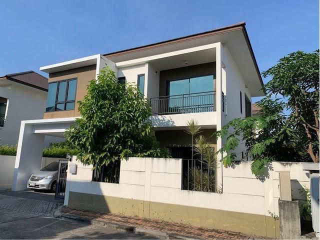 PJD06 ให้เช่า บ้านเดี่ยว 2 ชั้น หมู่บ้านวิลล่าอะคาเดีย ศรีนครินทร์ Villa Arcadia Srinakarin พัฒนาชุมชน 1 ถ.ศรีนครินทร์ บ