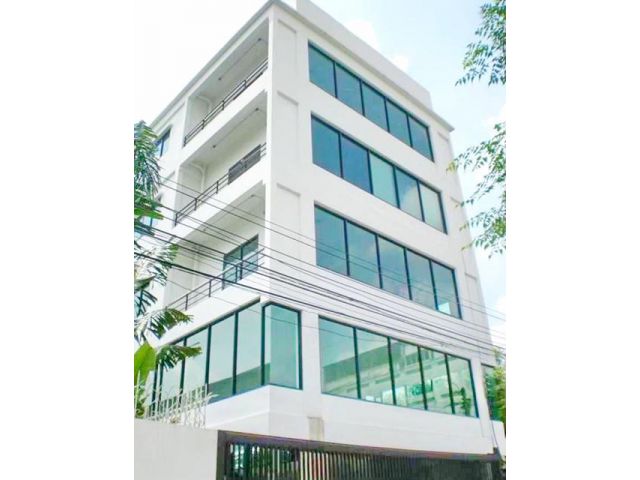 โกดัง นาคนิวาส ถูกทีสุดใน3โลก ลาดพร้าว69-71 4ชั้น
