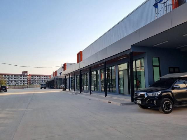 ให้เช่าพื้นที่โกดังโชว์รูมshop บางนา-ตราด กม 7