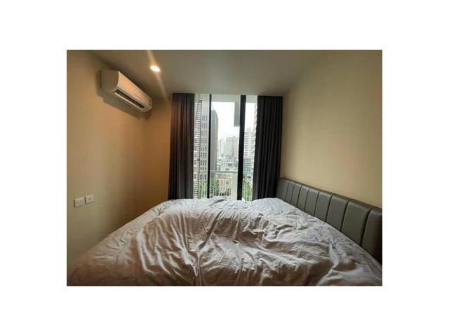 โนเบิล รีโคล สุขุมวิท 19 2 ห้องนอน