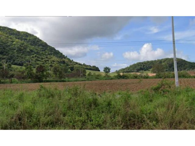 ที่ดินติดถนน 332 พลูตาหลวง 207-3-88ไร่ ไร่ละ 4.5ล้าน ต.พลูตาหลวง อ. สัตหีบ  จ. ชลบุรี