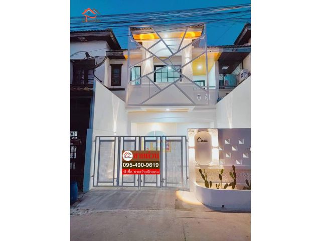 ทาวน์เฮ้าส์ 2 ชั้น พื้นที่ 20 ตร.ว.  ตกแต่งใหม่พร้อมอยู่ บ้านสวยรีบจองกันเล๊ยยย #หมู่บ้านพรพิมานวิลล์ #รังสิตคลอง5