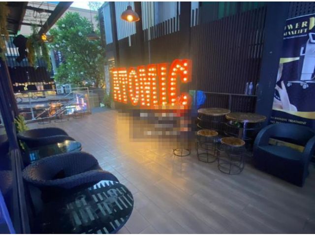 ให้เช่าพื้นที่ชั้น2 Bluechips 240ตรม ทองหล่อ 10