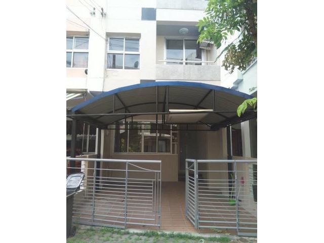 ให้เช่าทาวน์โฮม3ชั้น สุขุมวิท71 ปรีดีย์พนมยงศ์ 20