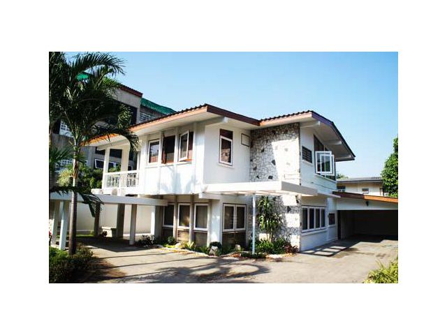 ให้เช่าบ้านเดี่ยว2 ชั้น เนื้อที่135 ตารางวา 3 ห้องนอน 3 ห้องน้ำ ซอยอารีย์สัมพันธ์ 2 ถนนพหลโยธิน ใกล้BTS-อารีย์