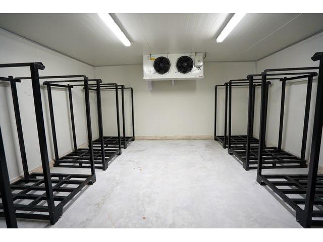 ขายโรงงาน 2 ไร่ พร้อมห้องเย็น ย่านตลาดไท