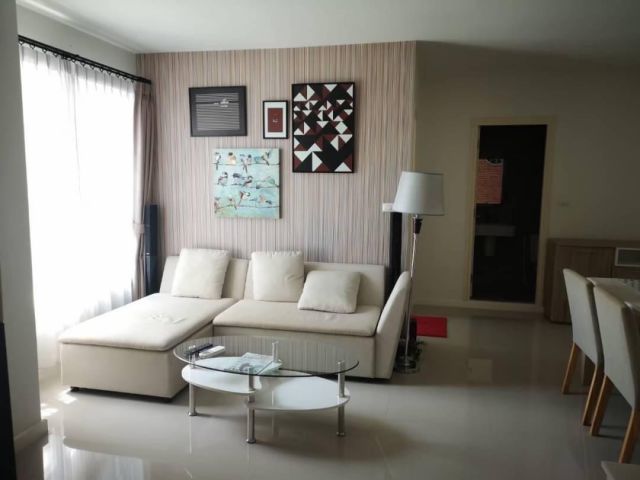 ขายดีคอนโดซายน์ 2 ห้องนอน  ขายราคา 3.99 ลบ