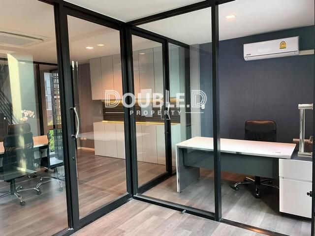 Cascade Bangna office 4 stories rent 75k