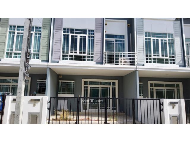 ขายทาวน์โฮม 2 ชั้น หมู่บ้านคิว ดิสทริคท์ เวสต์เกต