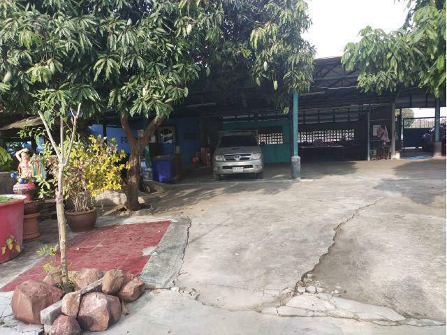 บ้านพร้อม โรงงานเล็ก  หนึ่งไร่  4,300,000    บาท