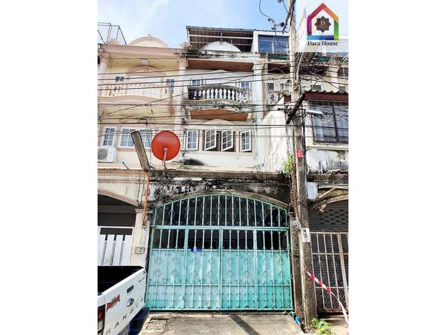 ขายถูก ทาวน์โฮม ลาดพร้าว 122 แยก 13 ทำเลดีมาก