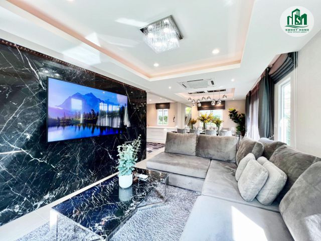 บ้านเดี่ยว  รีโนเวทใหม่ทั้งหลัง บ้านติดตั้งระบบสมาร์ทโฮมทั้งหลัง สั่งงานด้วยเสียงและผ่านโทรศัพท์ออนไลน์ได้