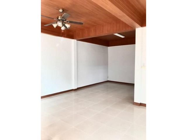 POR2216 ให้เช่า  สุขุมวิท 60/1 ใกล้ทางด่วน