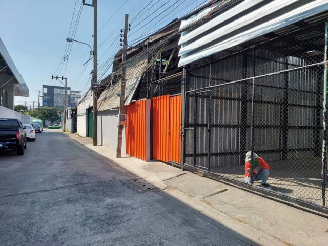 Werehouse for rent ให้เช่าโกดังพร้อมออฟฟิศ 450 ตร.ม ย่านนวมินทร์  ราคา 60,000 บาท นวลจันทร์ บึงกุ่ม รถคอนเทนเนอร์เข้าถึง