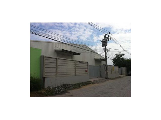 ให้เช่าโกดัง คลังสินค้า 136 ตร.วา พื้นที่ใช้สอย 800 ตร.ม. รถ Container เข้า-ออกได้ ถนนจตุโชติ สุขาภิบาล5 (ADT673)
