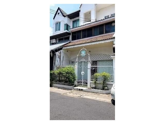 ให้เช่าบ้านเดี่ยว 3 ชั้น ซอยลาดพร้าว 48