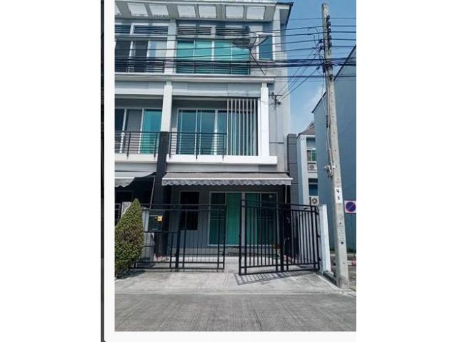 ให้เช่าทาวน์โฮม 3 ชั้น บ้านกลางเมือง รามคำแหง 39