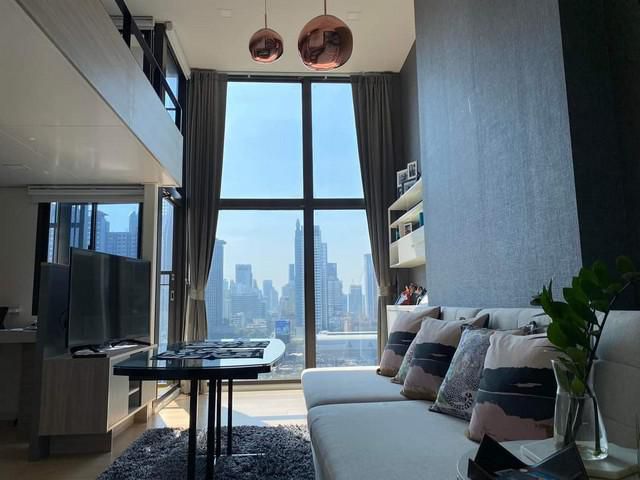 Chewathai Residence Asoke near MRT Phra Ram 9