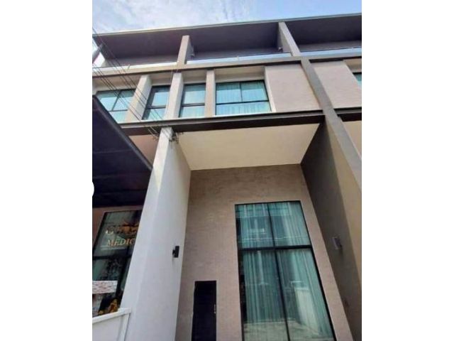 ขายทาวน์โฮม 3.5ชั้น บ้านกลางเมืองวิภาวดี 64