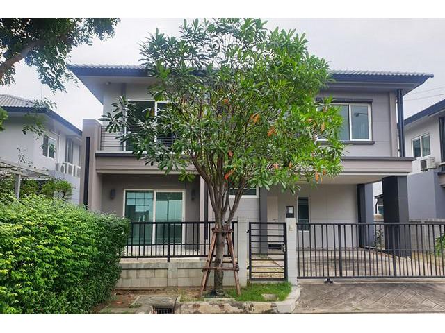 ขายบ้านเดี่ยว หลังมุมใน หมู่บ้านเดอะเซนโทร ศรีนครินทร์-บางนา