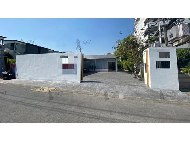 ขาย ที่ดินพร้อมบ้าน ขนาด 198 ตร.ว. แขวงจันทรเกษม