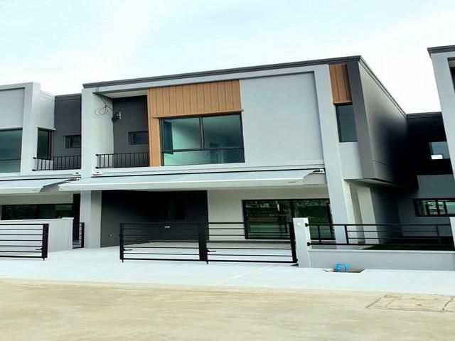 ให้เช่าทาวน์โฮม 2 ชั้น โครงการ พลีโน่ สุขุมวิท-บางนา 2