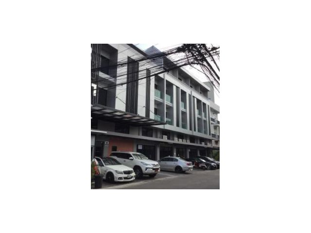 ให้เช่าทาวน์โฮมวิภาวดี20 ลาดพร้าว 18 เหมาะทำออฟฟิศ อาศ้ย