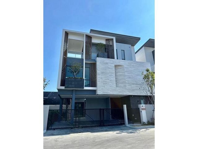 [H314]บ้านเดี่ยวหลังใหญ่ 3 ชั้น โครงการใหม่  เดอะ เจนทริ พัฒนาการ 2