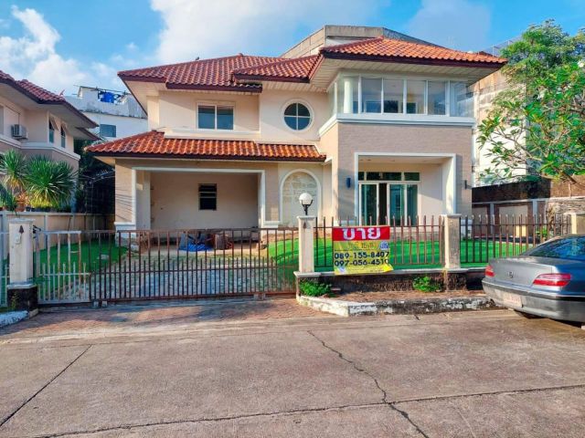 ขายด่วนบ้านเดี่ยวหลังมุม 115  ตร.วา 2 ชั้น ม.สุขสบาย  บางบอน