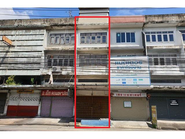 ขายอาคารพาณิชย์ 3 ชั้น ติดถนนนวมินทร์ ทำเลดี