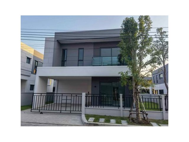 ให้เช่าบ้านเดี่ยว 2 ชั้น CENTRO บางนา ย่านบางพลี