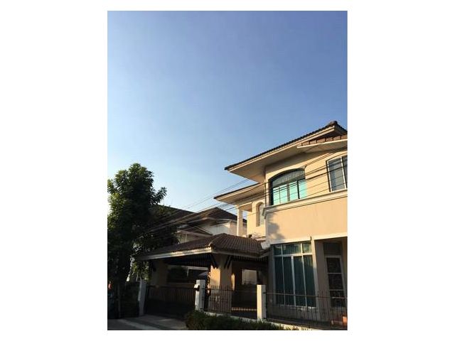 ให้เช่าบ้านเดี่ยว 2 ชั้น ถนนเฉลิมพระเกียรติ ร.9